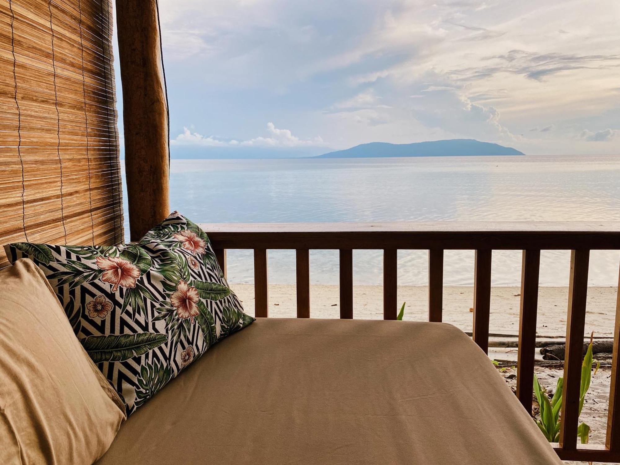 Reconnect - Private Island Resort & Dive Center Togean - Buka Buka Island Ampana Exteriör bild